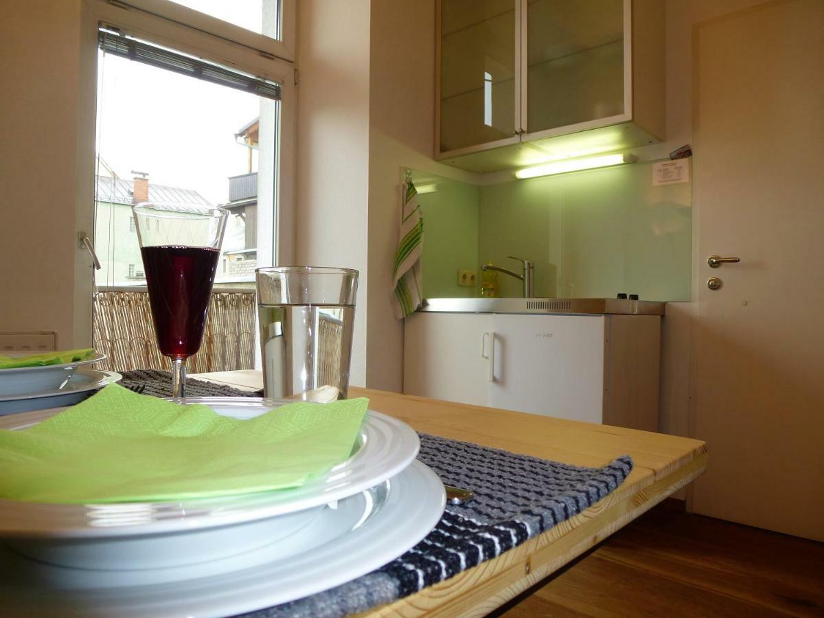 Lovely, Central Apartment With Balcony 因斯布鲁克 外观 照片